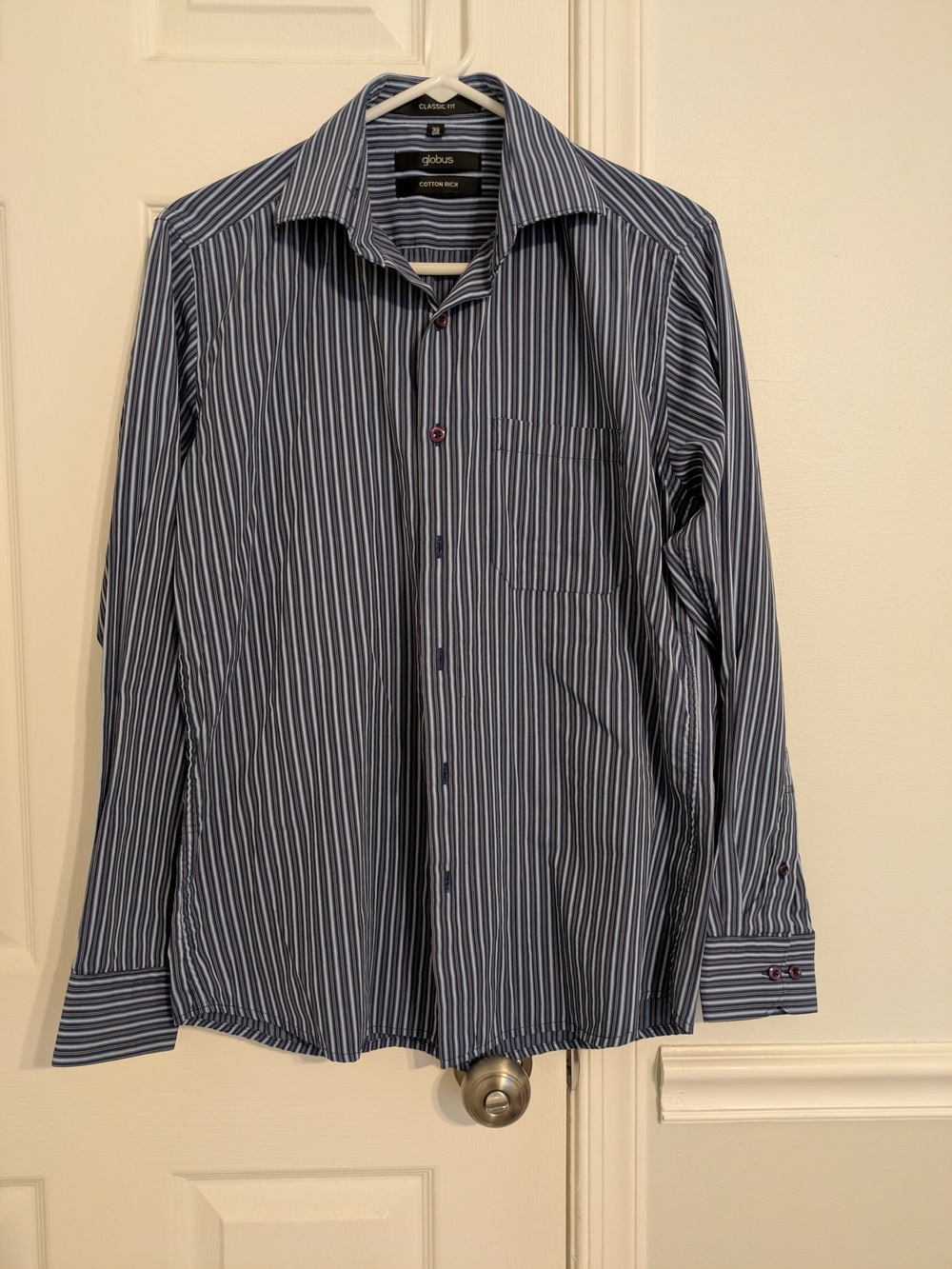 Globus Men's Striped Dress Shirt